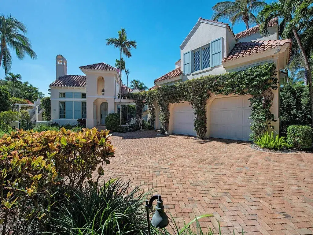 Picture of 266 Little Harbour Ln, Naples, FL 34102