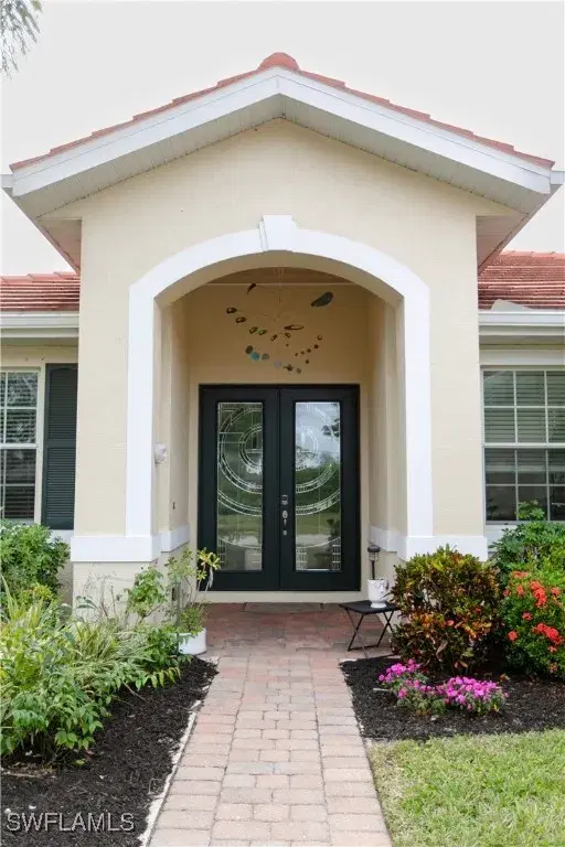 Picture of 2538 Ashbury Cir, Cape Coral FL 33991