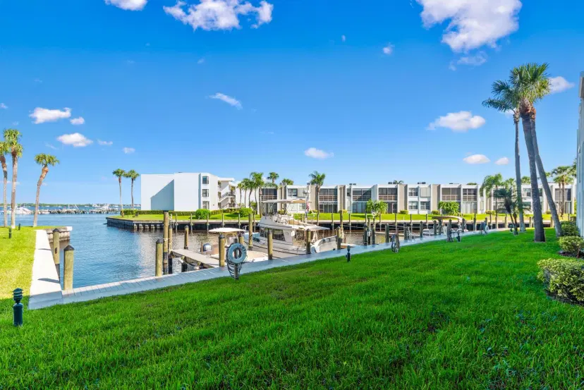 Picture of 1950 SW Palm City Road 12-103, Stuart FL 34994