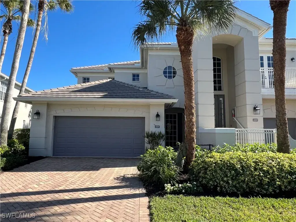 Picture of 9596 Cypress Hammock Cir 101, Estero, FL 34135