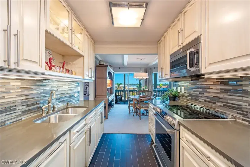 Picture of 3003 Gulf Shore Blvd N 604, Naples FL 34103