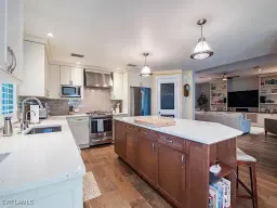 Picture of 2499 10Th St N, Naples, FL 34103