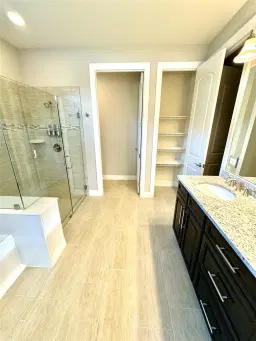 Picture of 317 SE Huntington Cir, Port St Lucie, FL 34984