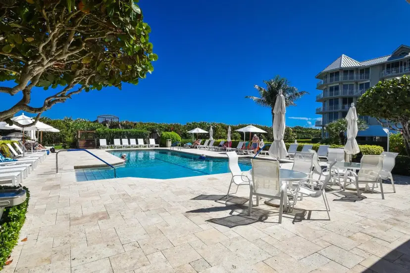 Picture of 579 NE Plantation Road 202, Stuart FL 34996