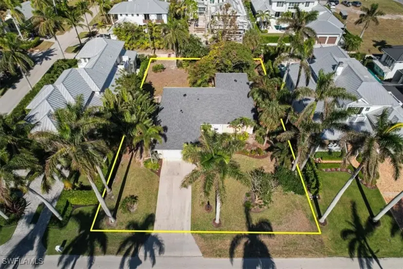 Picture of 535 14Th Ave S, Naples FL 34102