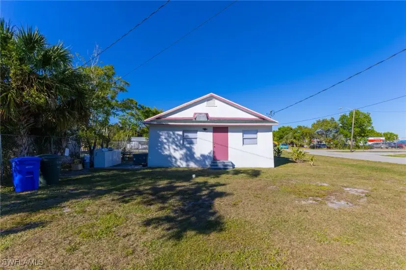 Picture of 2428 Stella St, Fort Myers FL 33901