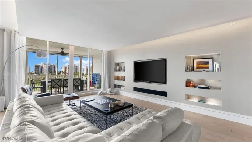 Picture of 300 Dunes Blvd 404, Naples FL 34110