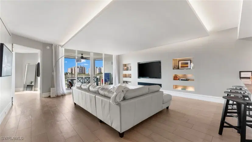 Picture of 300 Dunes Blvd 404, Naples FL 34110
