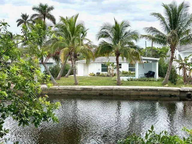 Picture of 555 14Th St N, Naples FL 34102