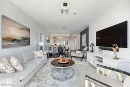 Picture of 365 5Th Ave S 305, Naples, FL 34102