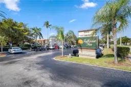 Picture of 2555 9Th St N 129, Naples, FL 34103