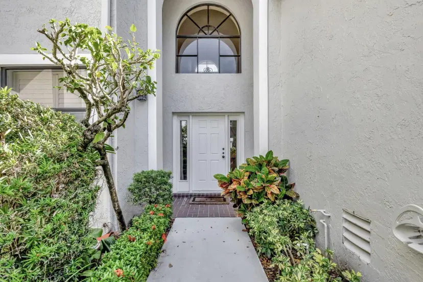 Picture of 16100 W Bay Drive 250, Jupiter FL 33477
