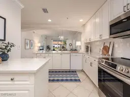 Picture of 1128 Manor Lake Dr G-106, Naples, FL 34110
