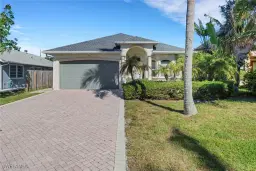 Picture of 555 93Rd Ave N, Naples, FL 34108