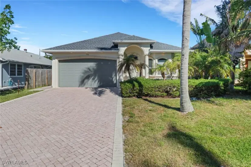 Picture of 555 93Rd Ave N, Naples FL 34108