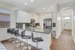 Picture of 555 93Rd Ave N, Naples, FL 34108