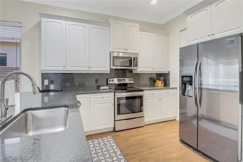 Picture of 555 93Rd Ave N, Naples FL 34108