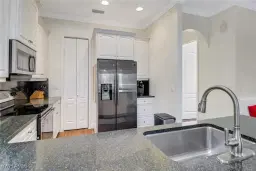 Picture of 555 93Rd Ave N, Naples, FL 34108