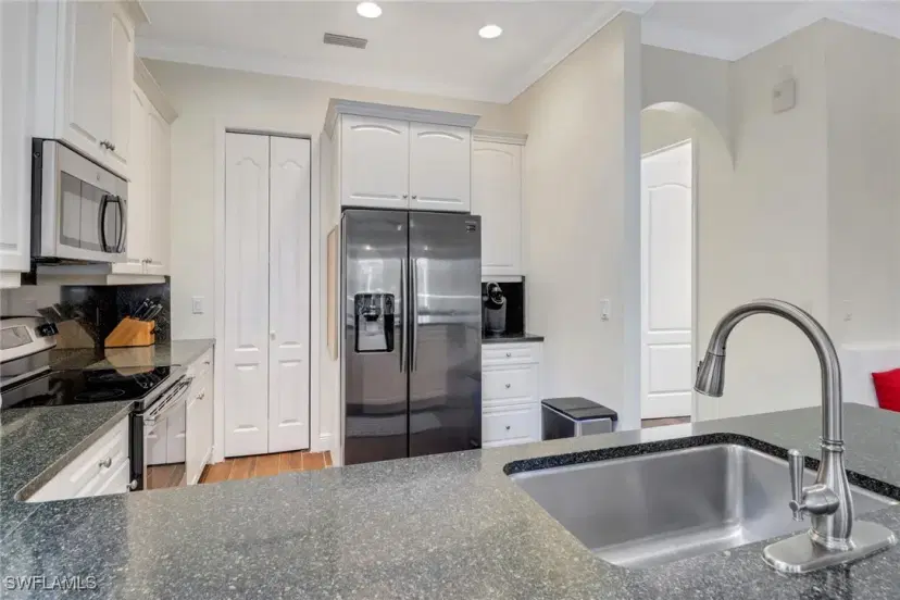 Picture of 555 93Rd Ave N, Naples FL 34108