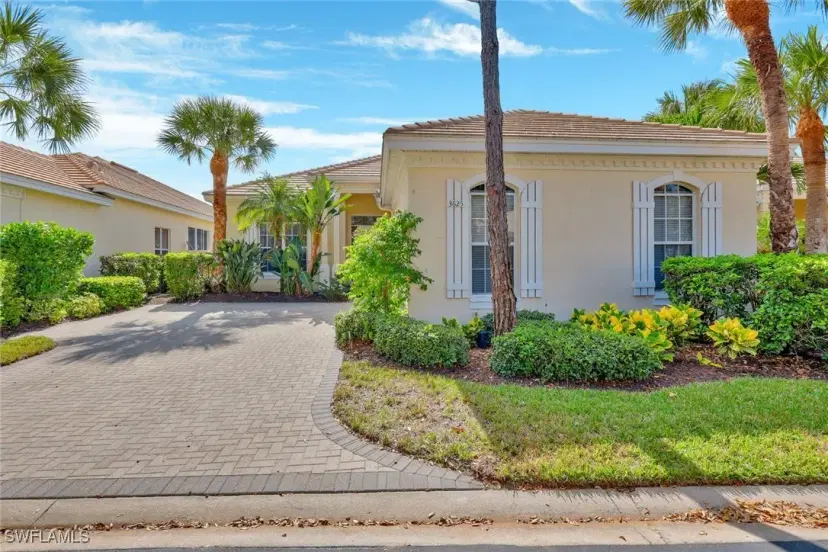 Picture of 3625 Olde Cottage Ln, Bonita Springs FL 34134