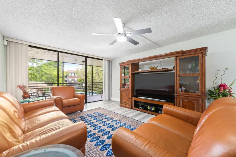 Picture of 7579 NW 79Th Avenue 201, Tamarac FL 33321
