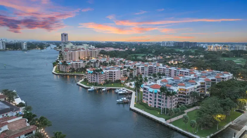 Picture of 100 SE 5Th Avenue 402, Boca Raton FL 33432