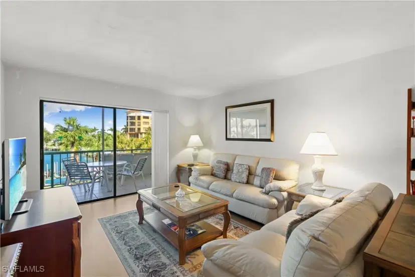 Picture of 1041 Swallow Ave 303, Marco Island FL 34145