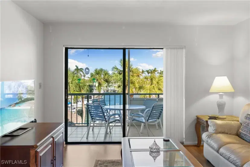 Picture of 1041 Swallow Ave 303, Marco Island FL 34145