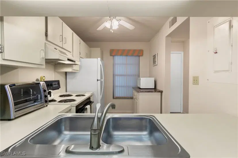 Picture of 1041 Swallow Ave 303, Marco Island FL 34145