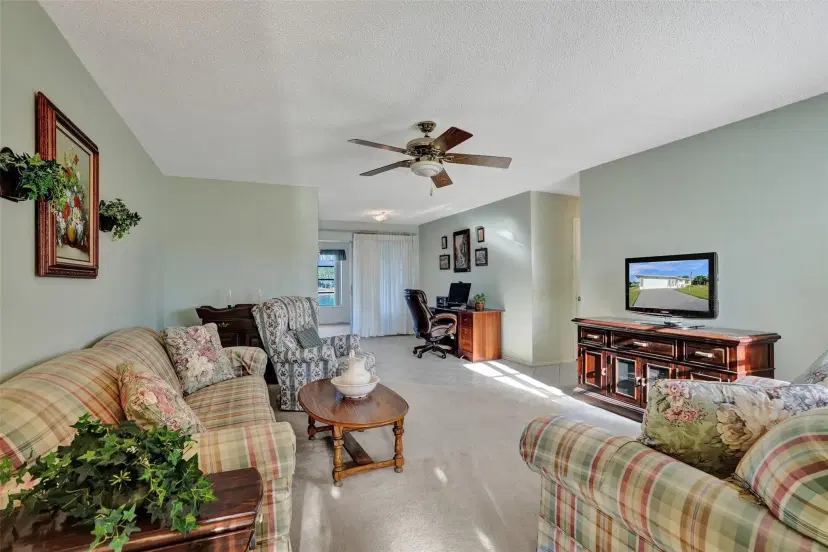 Picture of 6713 NW 58Th Ct, Tamarac FL 33321