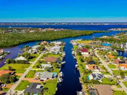 Picture of 125 Montrose Dr, Fort Myers, FL 33919