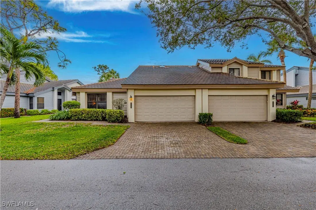 Picture of 27062 Kindlewood Ln, Bonita Springs, FL 34134
