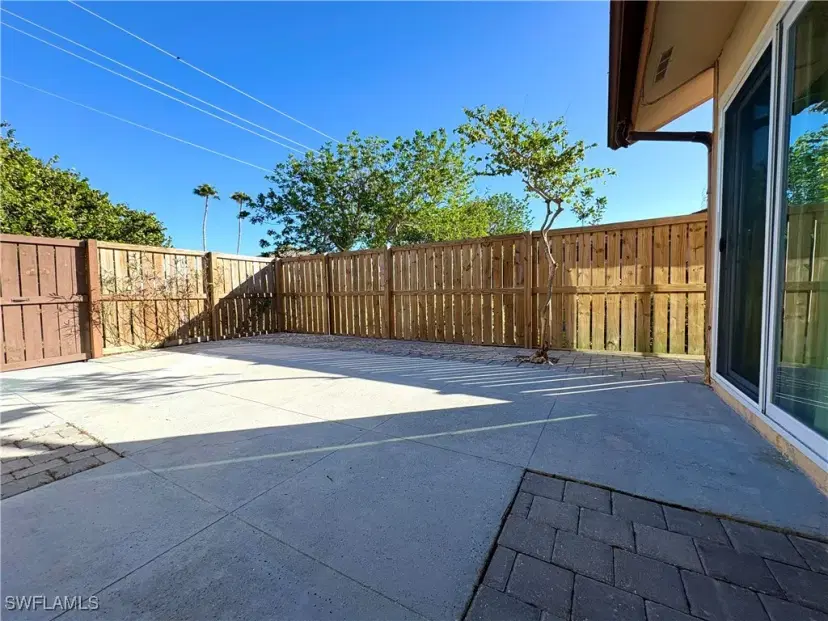 Picture of 6342 Royal Woods Dr, Fort Myers FL 33908
