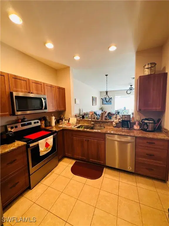 Picture of 3647 Pine Oak Cir 106, Fort Myers FL 33916