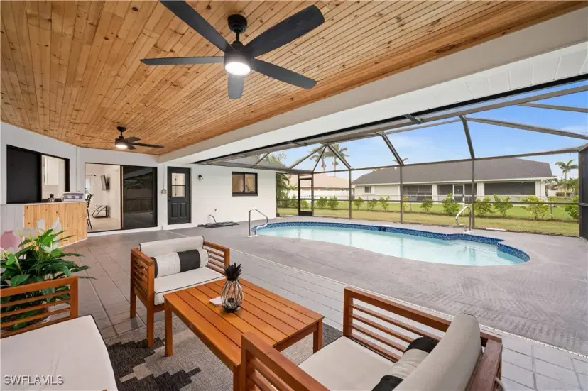 Picture of 1009 El Dorado Pkwy W, Cape Coral FL 33914