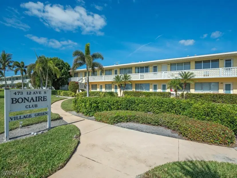 Picture of 473 12Th Avenue S B13, Naples FL 34102
