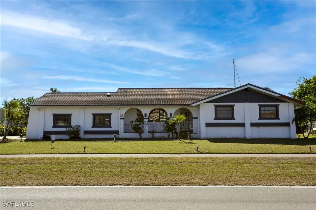 Picture of 2711 W Marion Ave, Punta Gorda, FL 33950