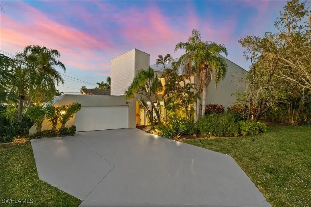 Picture of 725 El Dorado Pkwy W, Cape Coral, FL 33914