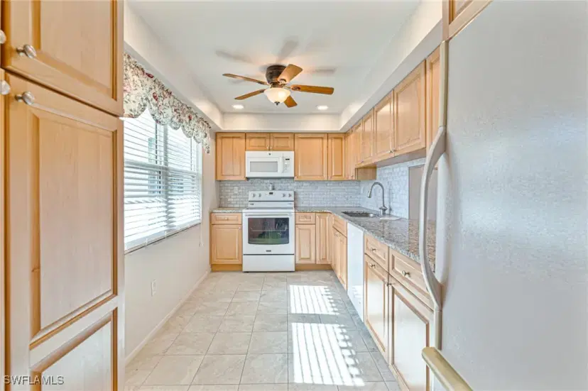 Picture of 6102 Augusta Dr 103, Fort Myers FL 33907