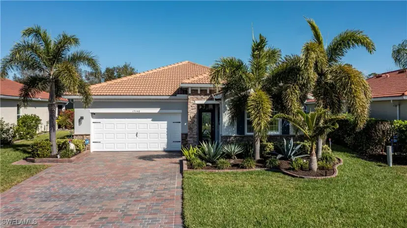 Picture of 15140 Yellow Wood Dr, Alva FL 33920