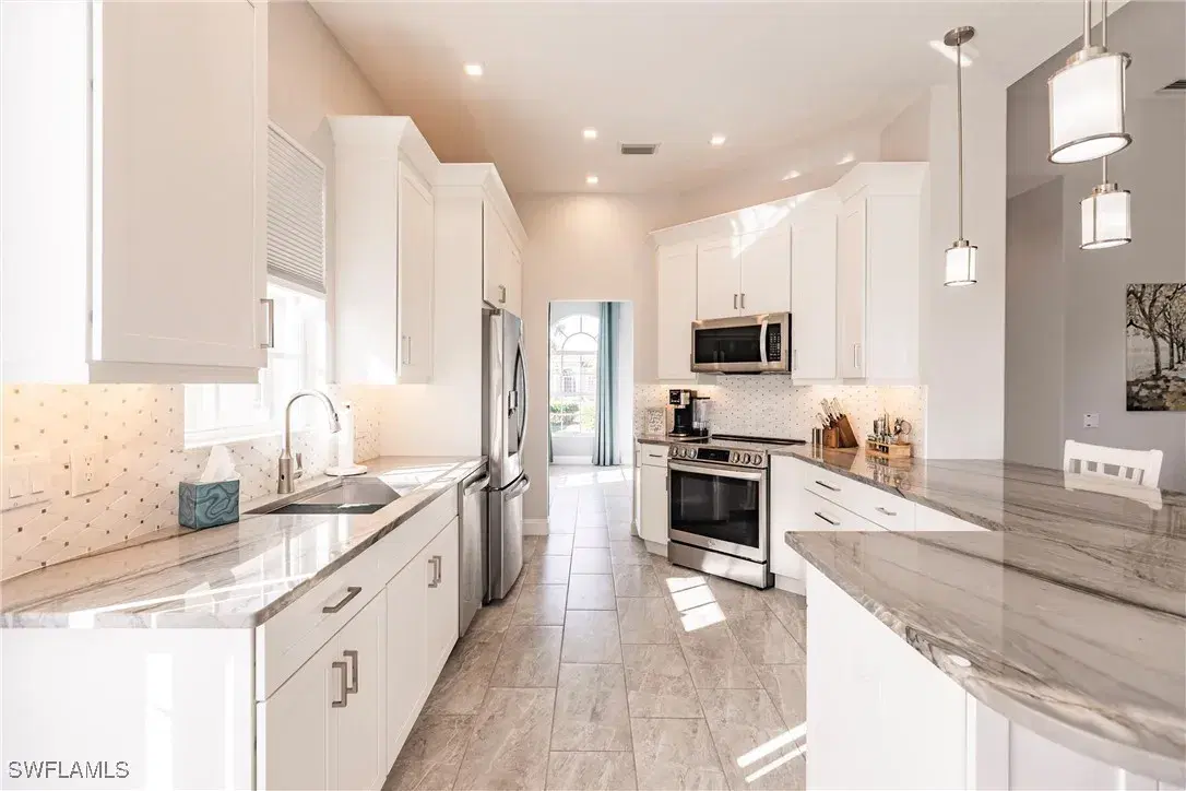 Picture of 4288 Montalvo Ct, Naples, FL 34109