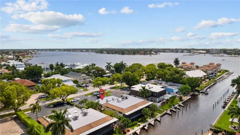 Picture of 1363 Chesapeake Ave B-2, Naples FL 34102