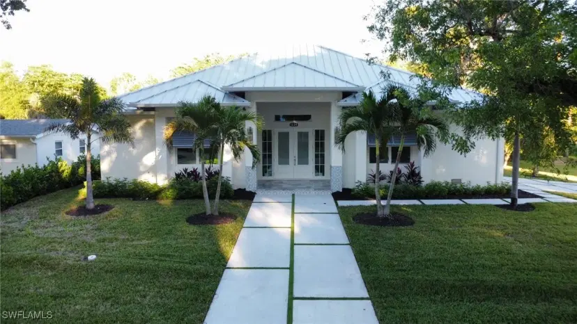 Picture of 1234 13Th St N, Naples FL 34102