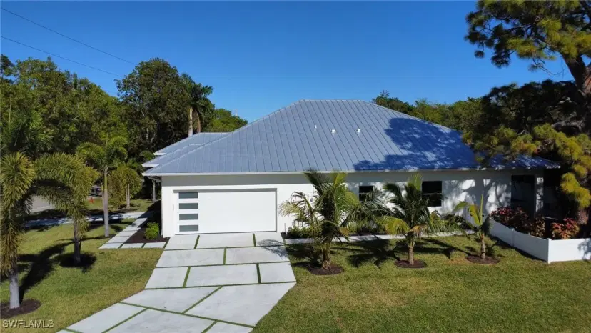 Picture of 1234 13Th St N, Naples FL 34102