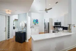 Picture of 810 Breakaway Ln 203, Naples, FL 34108