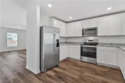 Picture of 3015 NE 1St Pl, Cape Coral, FL 33909