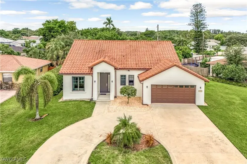 Picture of 1140 Jeronimo Dr, Naples FL 34103