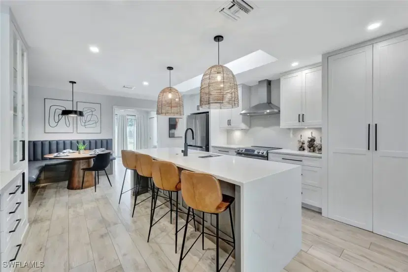 Picture of 85 Shores Ave, Naples FL 34110