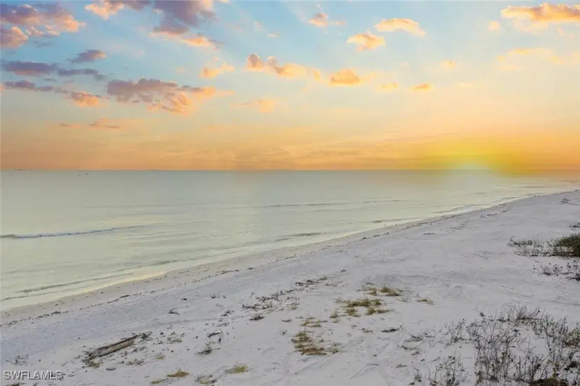 Picture of 2737 W Gulf Dr 238, Sanibel FL 33957