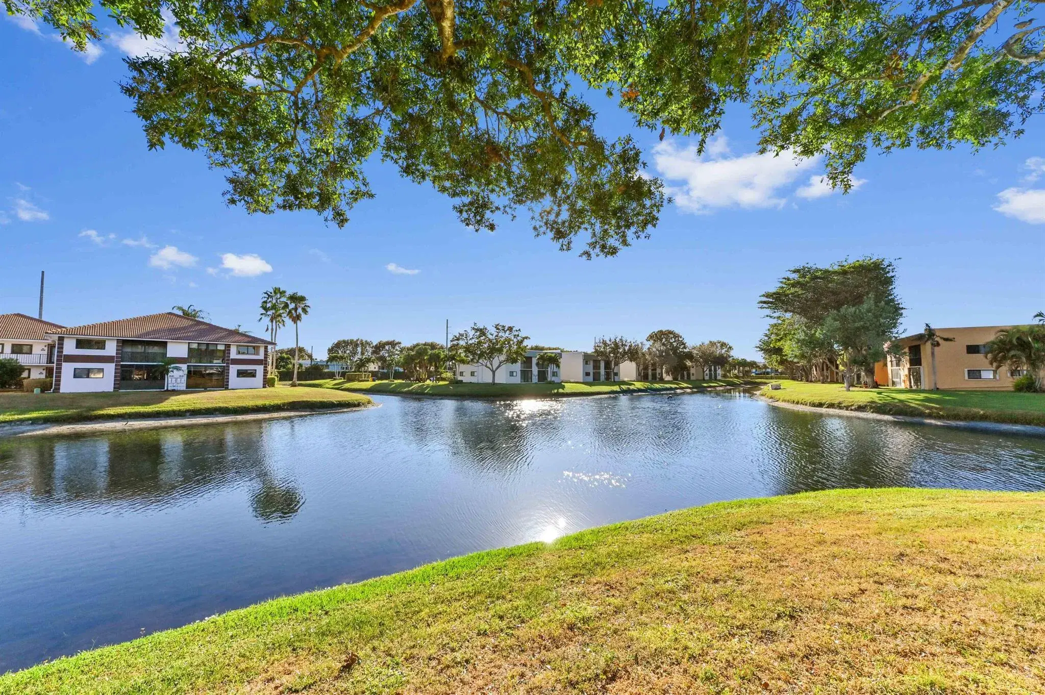 Picture of 15234 Lakes Of Delray Boulevard 244, Delray Beach, FL 33484